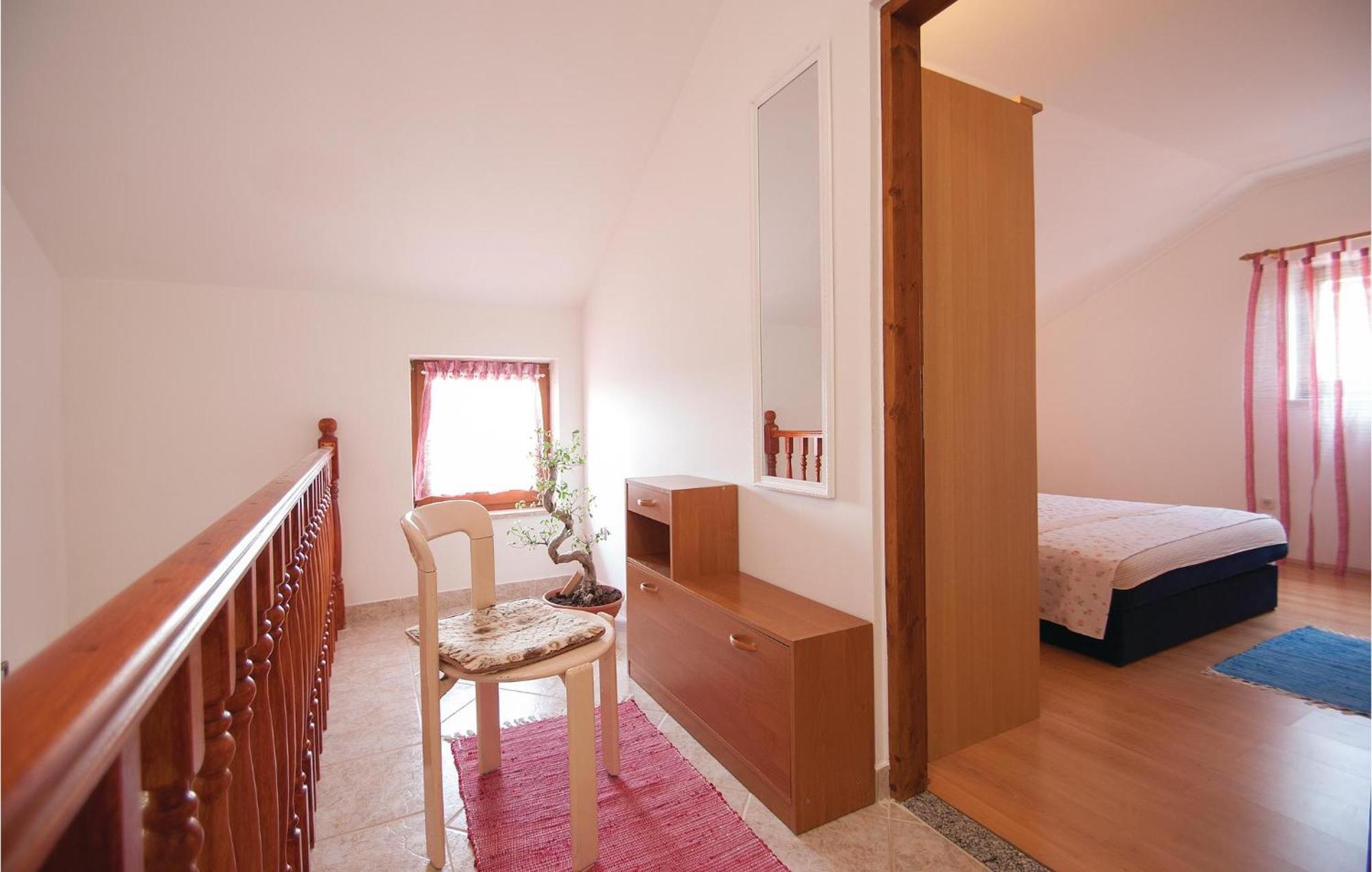 Lovely Apartment In Rovinj With Kitchen Eksteriør bilde